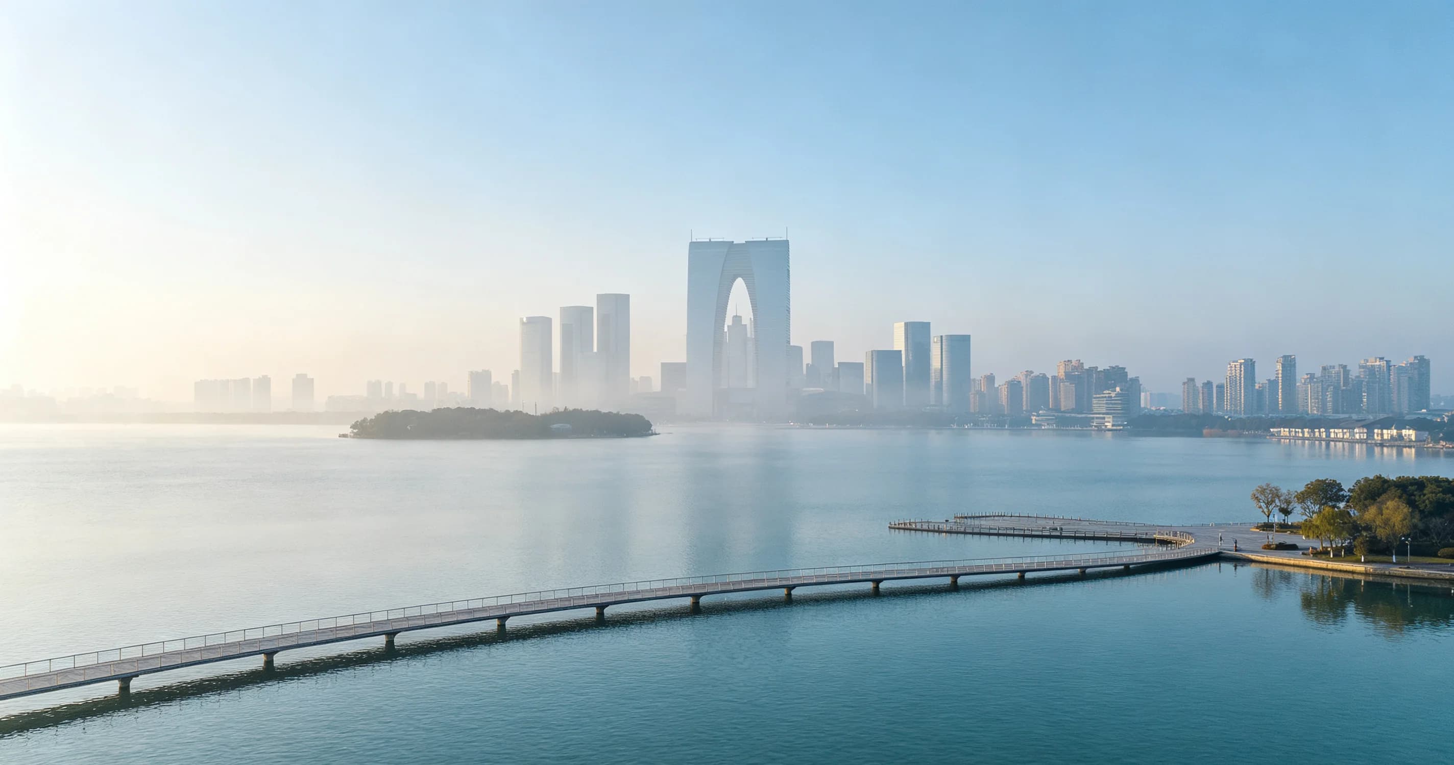 Jinji Lake