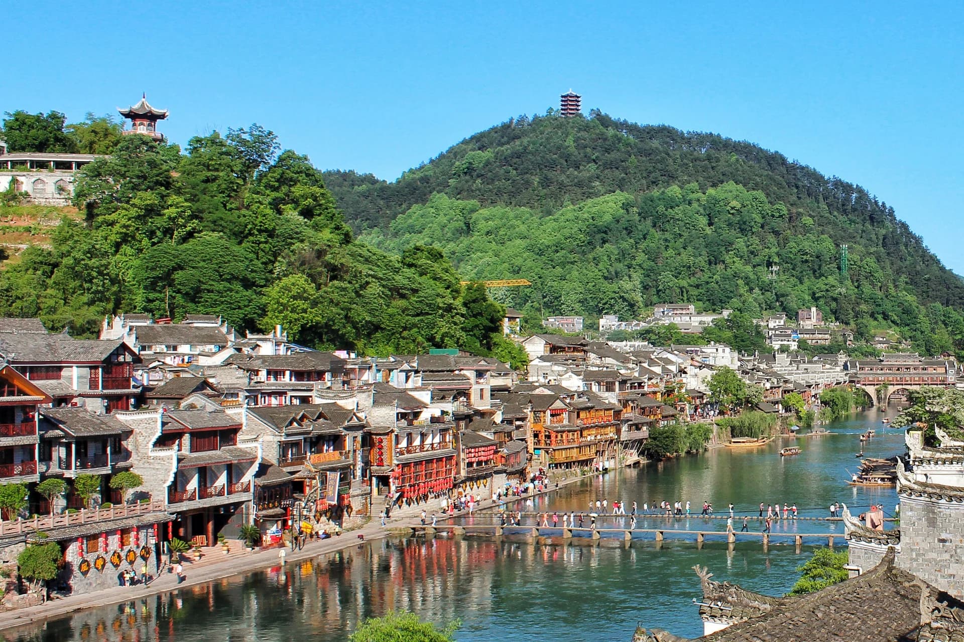 Ancient Towns Around Zhangjiajie: Best Ways to Visit