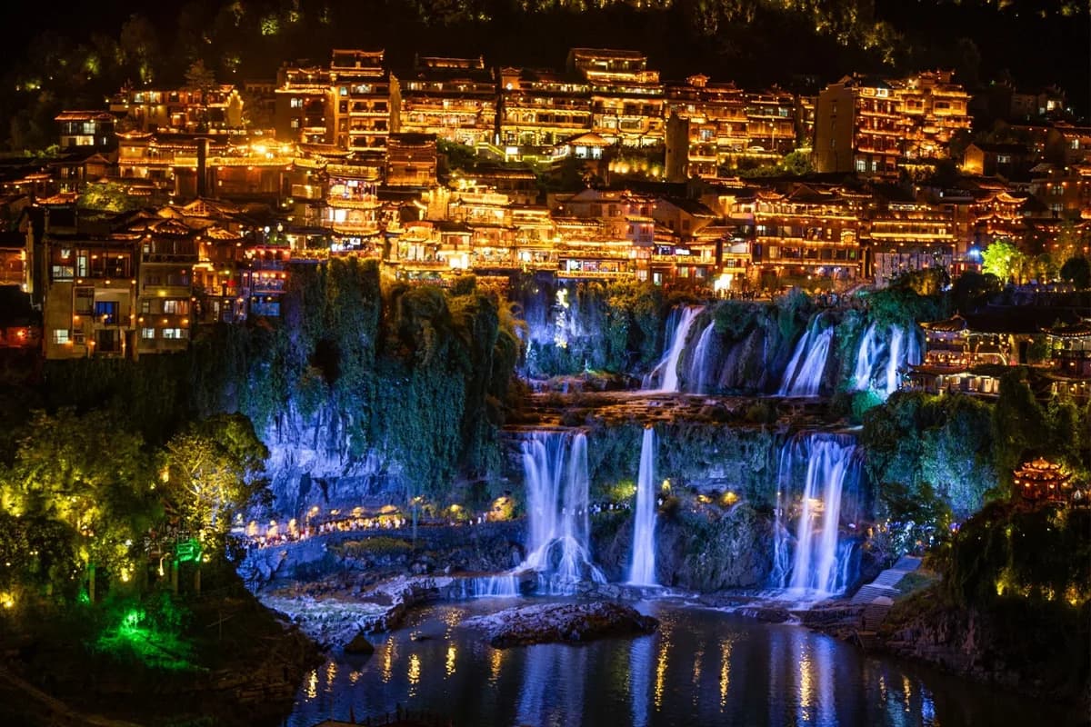 Furong Town