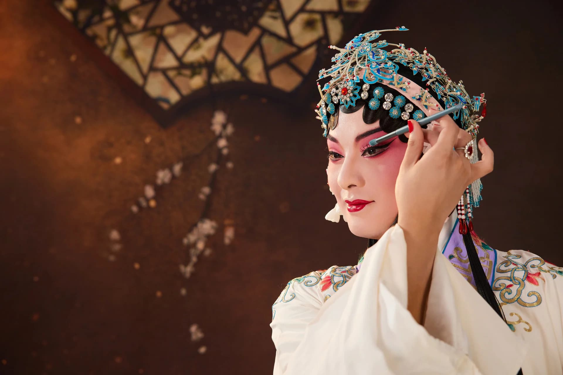 Chinese Opera: From Singing, Recitation, Acting, and Martial Arts to Life as a Play