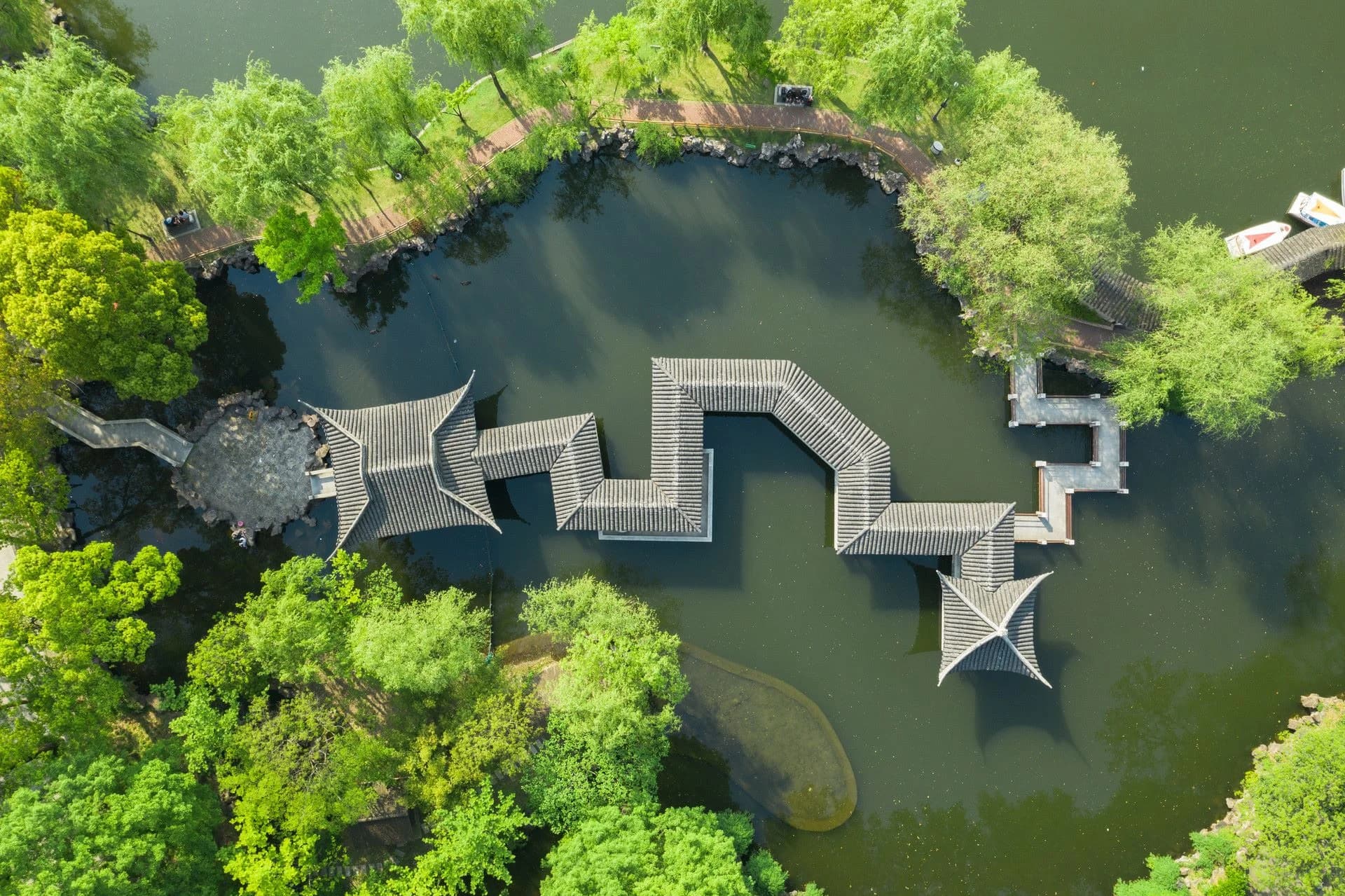 Chinese Gardens: From Rockery and Water Features to a World Within a Pot